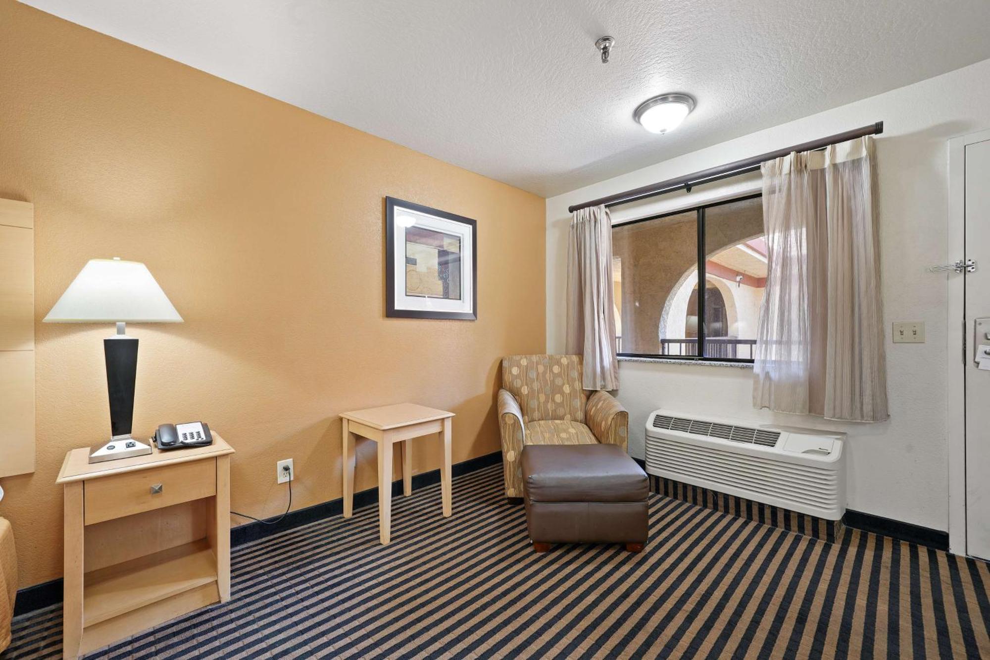 Best Western Plus Executive Inn & Suites Manteca Exterior photo